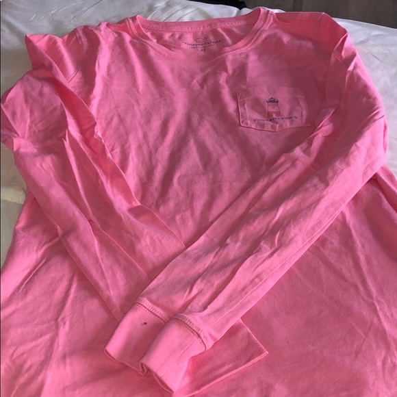 Vineyard Vines long sleeve - Picture 2 of 4